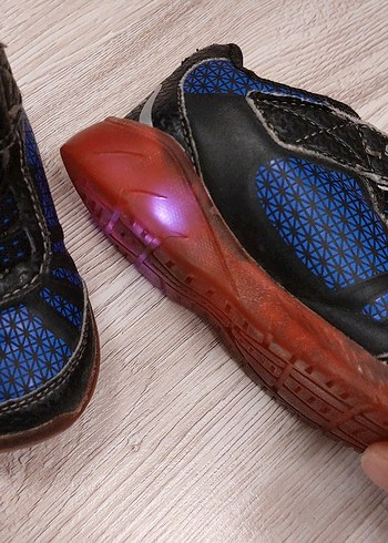 Koyu Kırmızı ve lacivert ışıklı Erkek Çocuk Spor Ayakkabı - Görsel 2