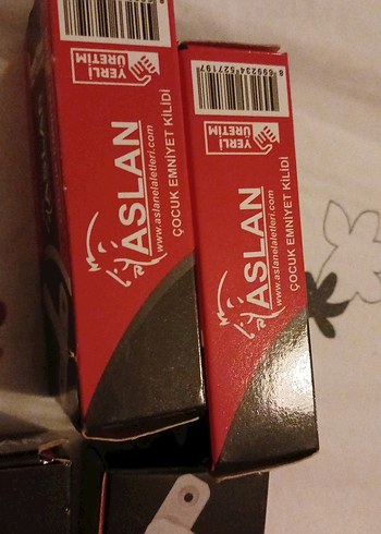 Aslan Çocuk Emniyet Kilidi 4'lü Set Kırmızı - Görsel 3