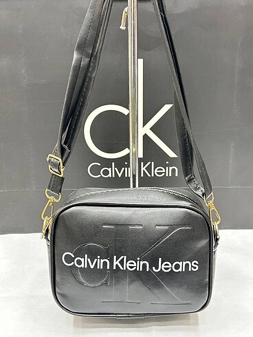  Beden Calvin Klein Omuz Çanta