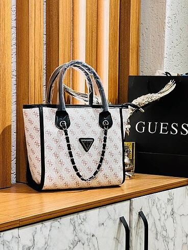 Guess Kadın Kol Çantası