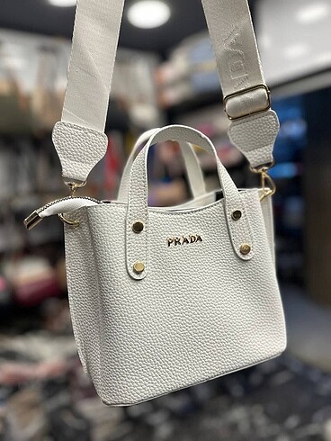 Prada Kadın Omuz Askılı Çanta