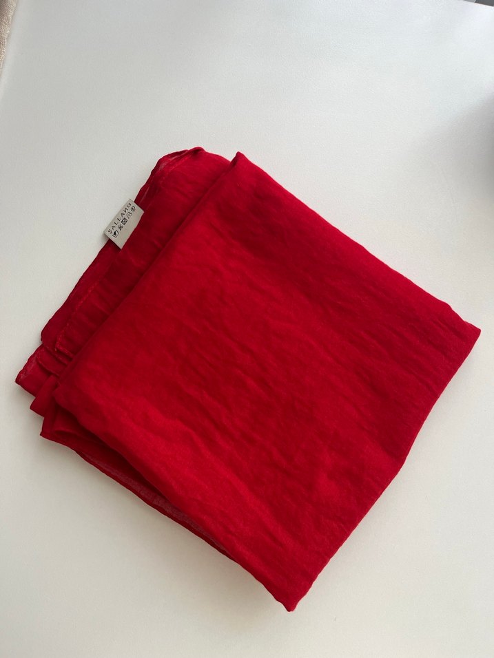 Kırmızı şal - Görsel 2