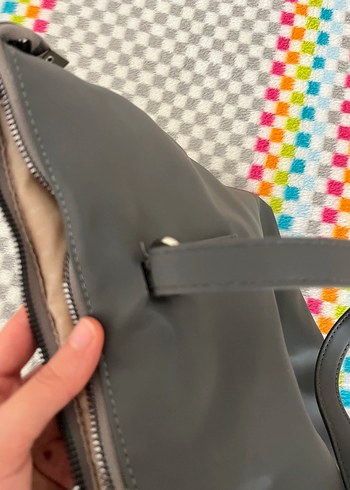 Gri Fermuarlı Kadın Çantası - Görsel 5
