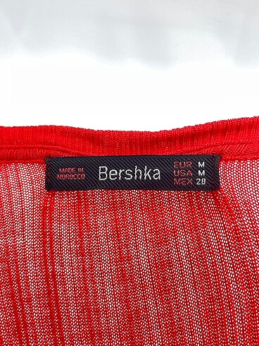 m Beden kırmızı Renk Bershka Bluz %70 İndirimli.