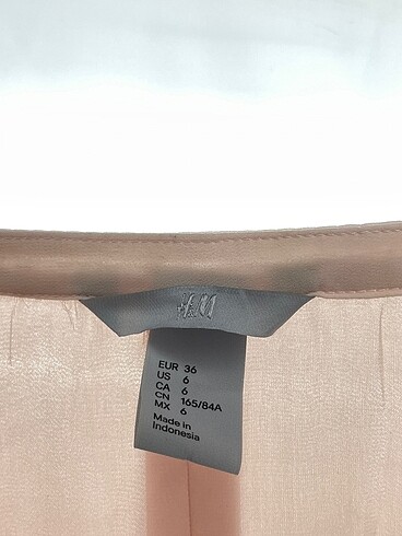 36 Beden çeşitli Renk H&M Kısa Elbise %70 İndirimli.