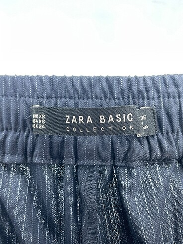 xs Beden lacivert Renk Zara Kumaş Pantolon %70 İndirimli.