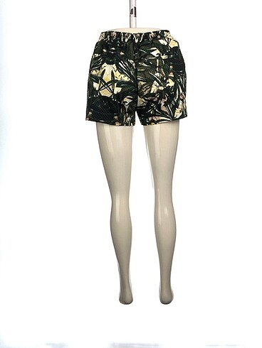 36 Beden H&M Mini Şort %70 İndirimli.