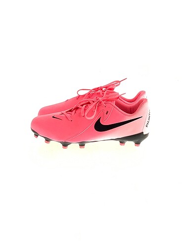 Nike Spor Ayakkabı %70 İndirimli.