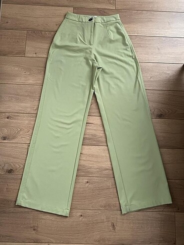 bershka yeşil kumaş wide leg pantolon