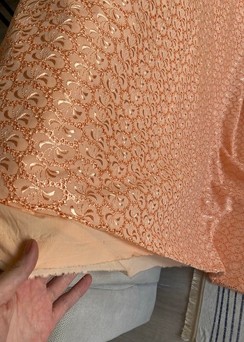 Nakışlı yavruağzı kumaş - Görsel 2