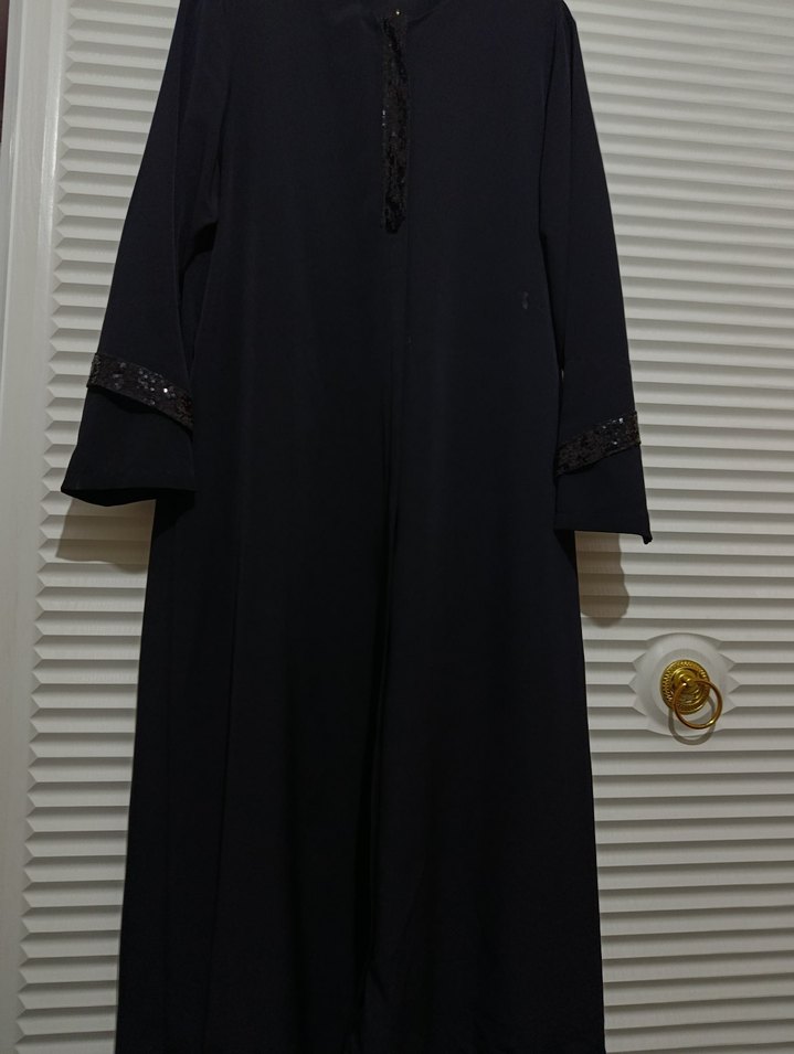 Siyah Uzun Kollu V Yakalı Nakışlı Tunik - Görsel 3