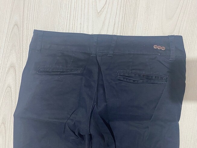 34 Beden lacivert Renk Mango pantolon