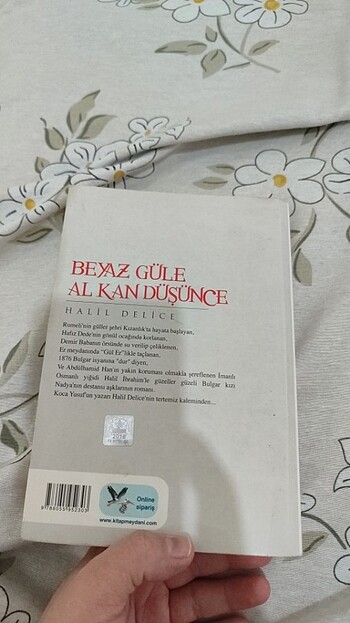 Beden Beyaz güle al kan düşünce - Halil Delice