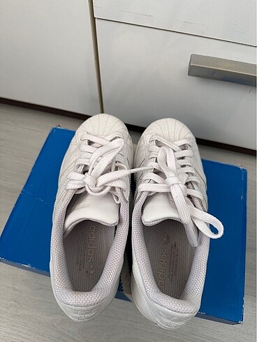 36 Beden beyaz Renk Adidas orjinal super star