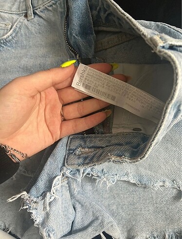 36 Beden Bershka kot şort 36 beden