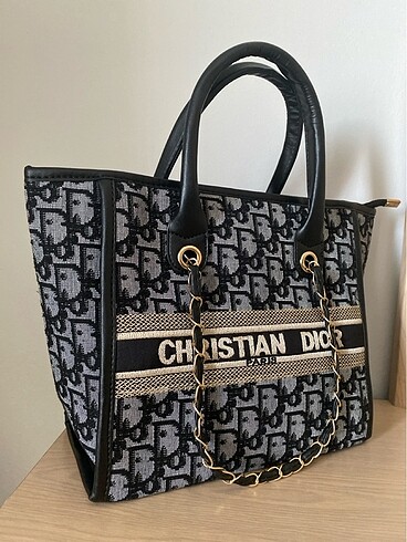  Beden Christian Dior Çanta