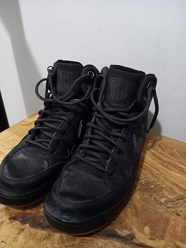 42 Beden siyah Renk Nike airforce orjinal spor ayakkabı