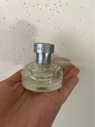 Burberry weekend bayan parfümü 30 ml