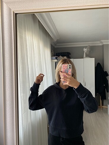 bershka siyah crop sweat