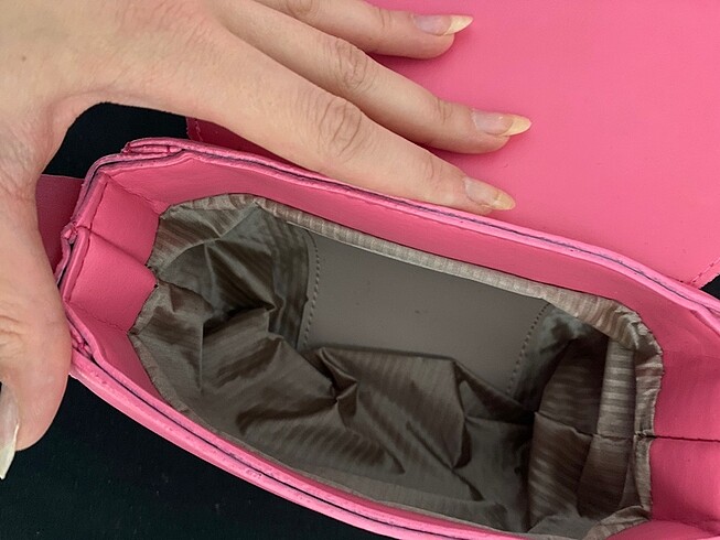 Beden pembe Renk pembe çapraz askılı çanta
