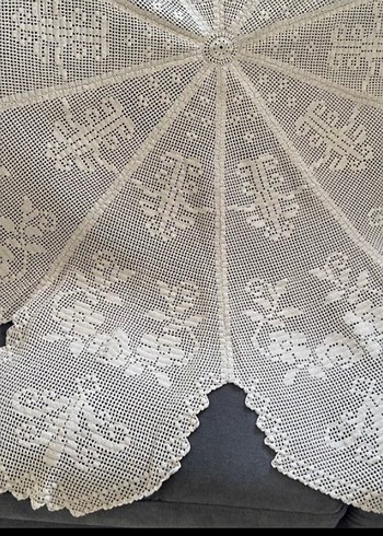 Geleneksel El Yapımı Dantel Masa Örtüsü - Görsel 2