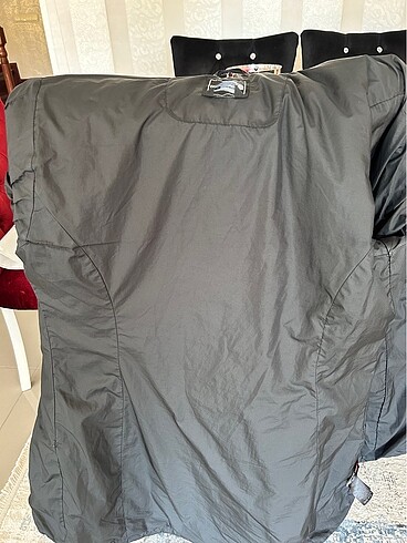 l Beden The North Face outdoor mont.