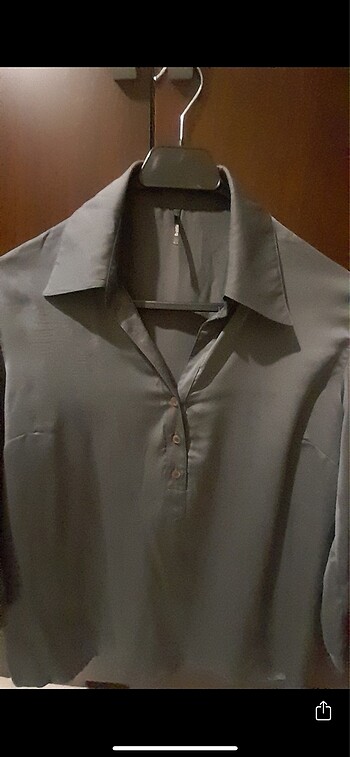 Batik marka, az kullanılmış, sorunsuz bluz . - Görsel 3