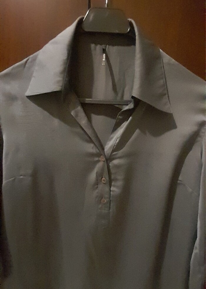 Batik marka, az kullanılmış, sorunsuz bluz . - Görsel 3