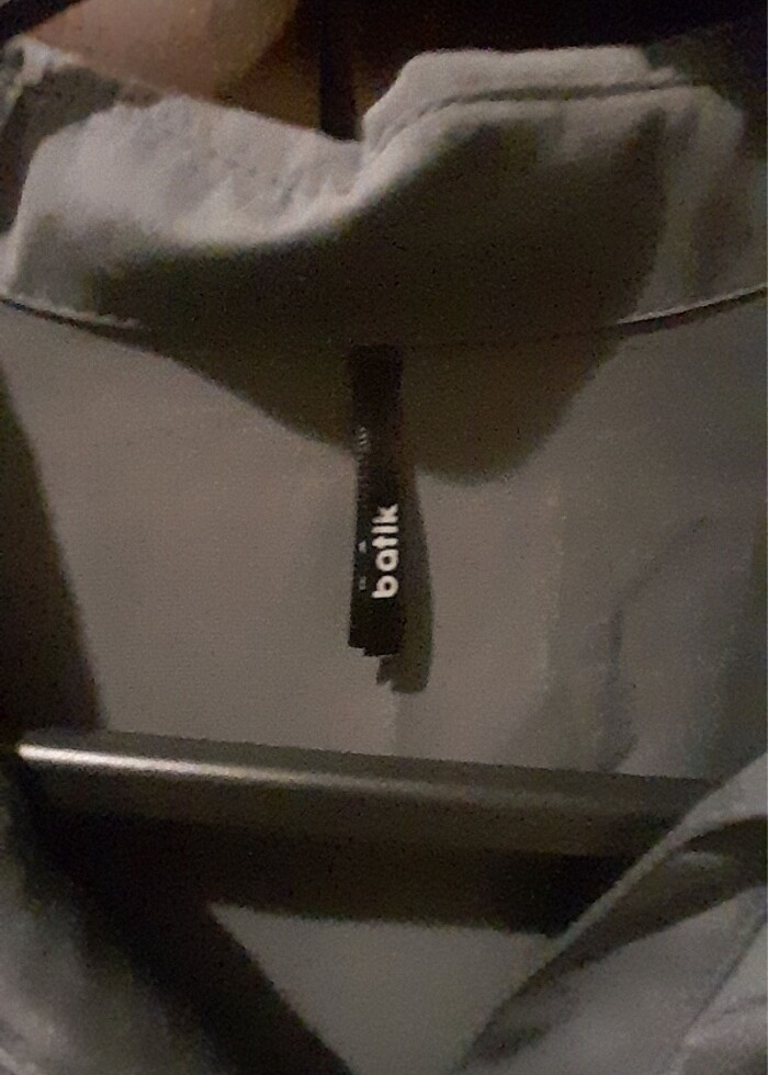 Batik marka, az kullanılmış, sorunsuz bluz . - Görsel 4