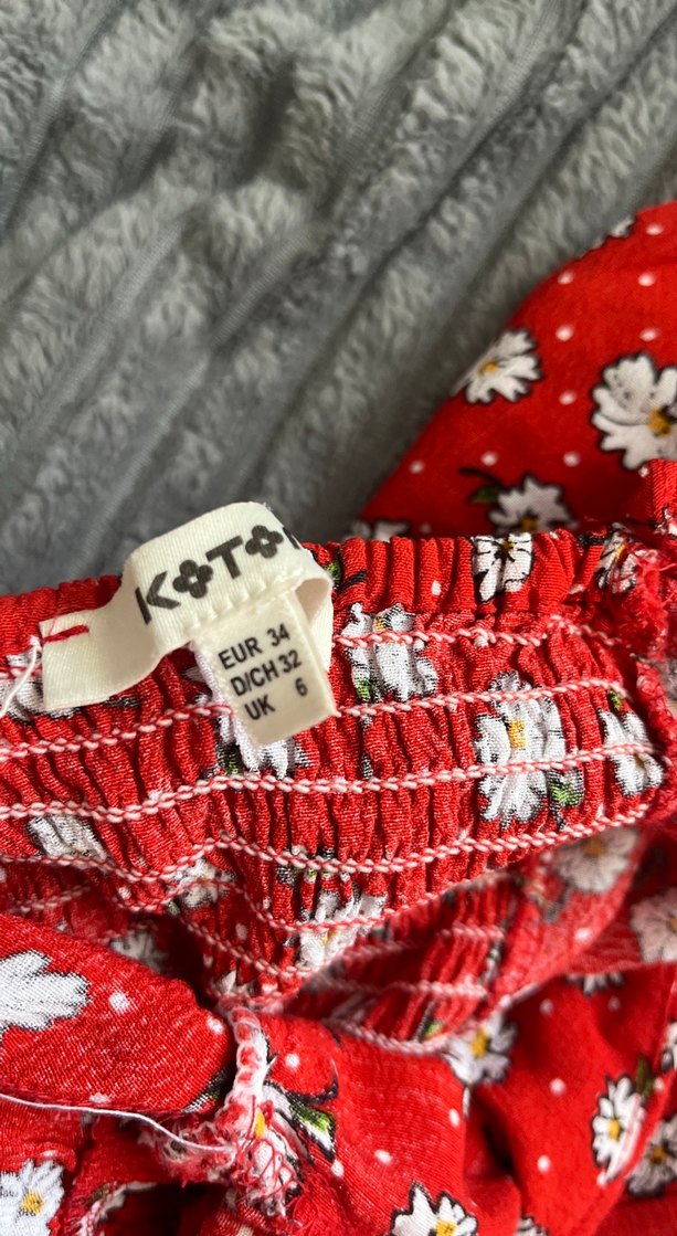 Kırmızı Çiçek Desenli Fırfırlı Kisa Elbise - Görsel 4