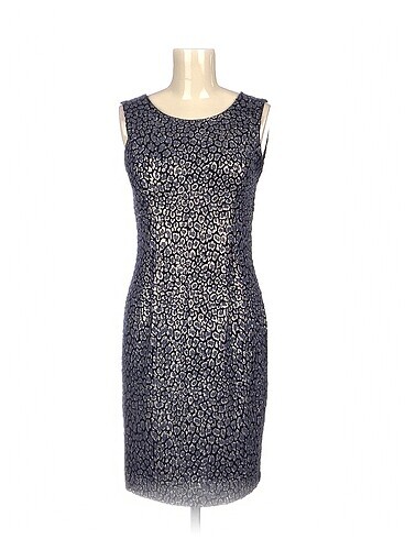 PreLoved Kısa Elbise %70 İndirimli.