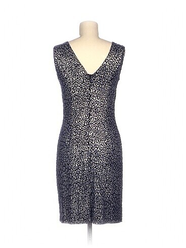 38 Beden PreLoved Kısa Elbise %70 İndirimli.