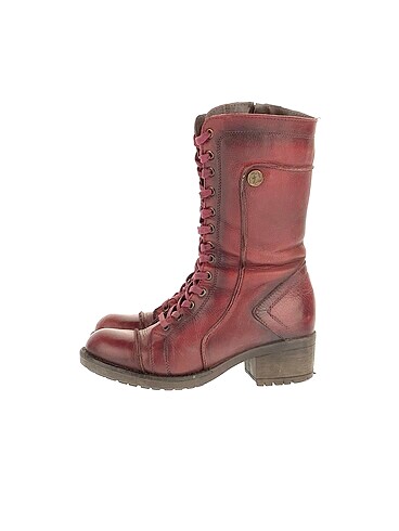 PreLoved Bot %70 İndirimli.
