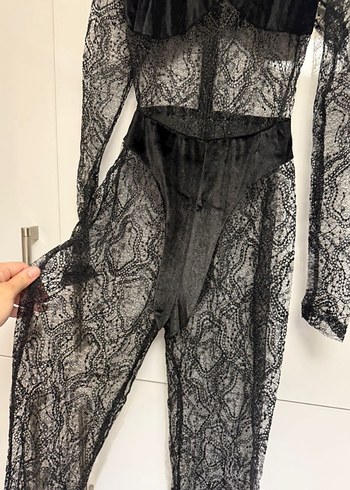 m Beden Uzun Siyah Dantelli Gotik tulum
