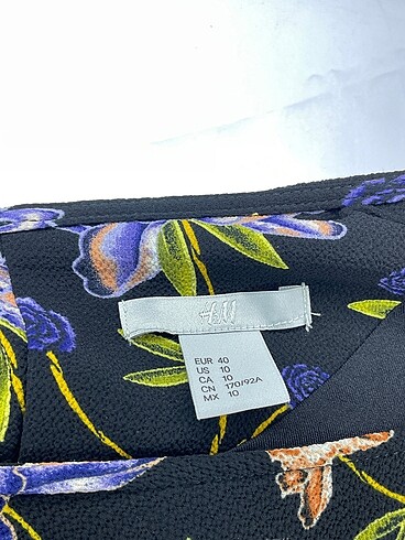 40 Beden çeşitli Renk H&M Kısa Elbise %70 İndirimli.