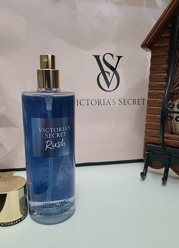 Victoria s Secret Victoria's Secret 