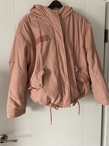 Bershka içi kürklü mont