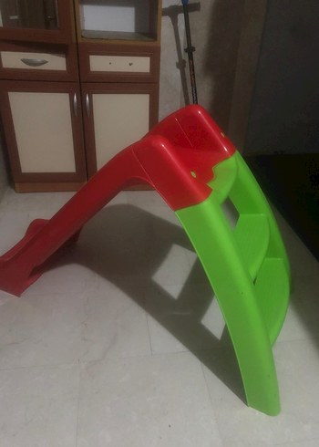 Renkli Çocuk Kaydırağı