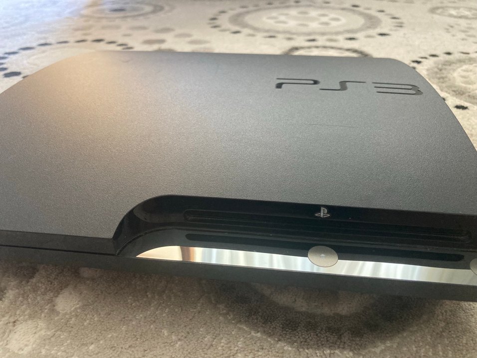 Sony PlayStation 3 Slim Konsol ve 2 Kablosuz Kontrolcü - Görsel 5