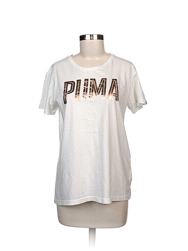 Puma T-shirt %70 İndirimli.