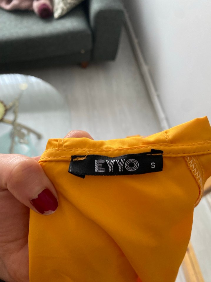 Sarı Kapüşonlu Transparan Kadın Yağmurluk - Görsel 5