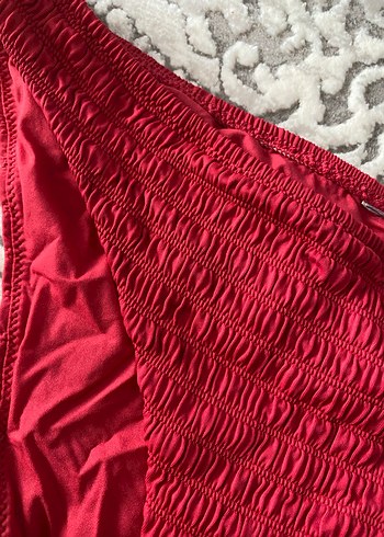 Kırmızı Fırfırlı Kadın Bikini Altı - Görsel 2