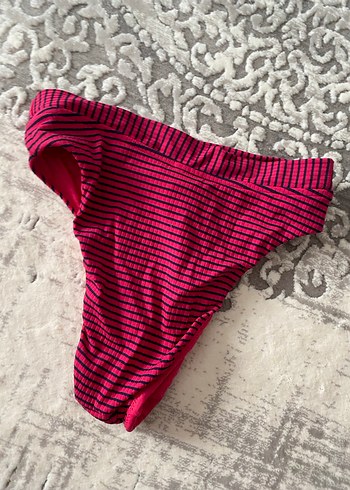 Pembe Çizgili Kadın Bikini Altı - Görsel 4