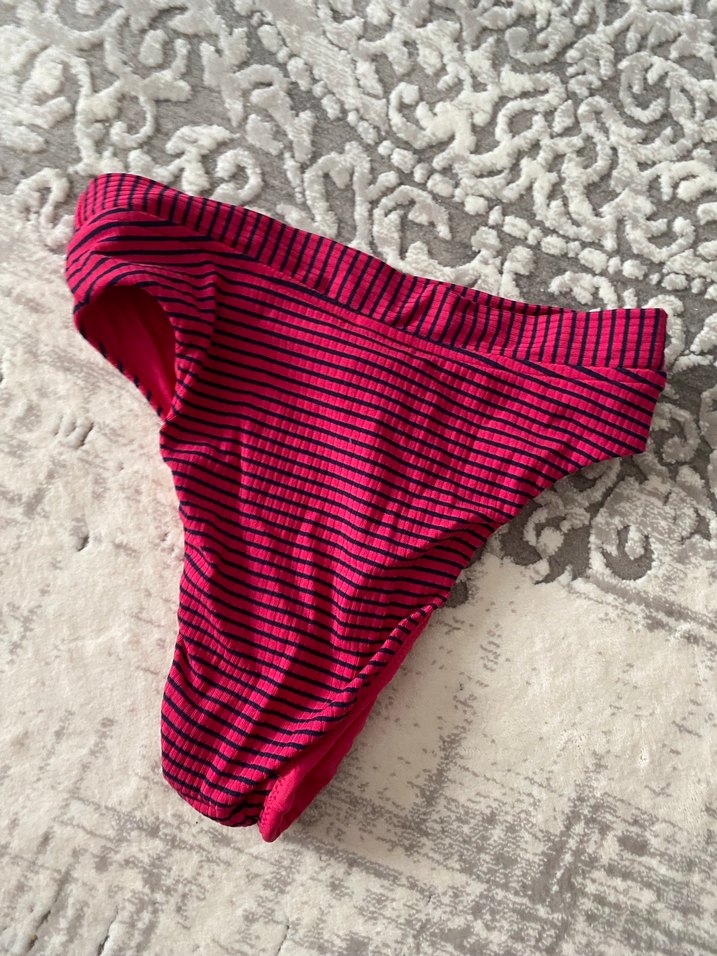 Pembe Çizgili Kadın Bikini Altı - Görsel 4