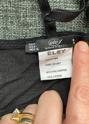 Zincir Detaylı Siyah Strappy Büstiyer - Görsel 4