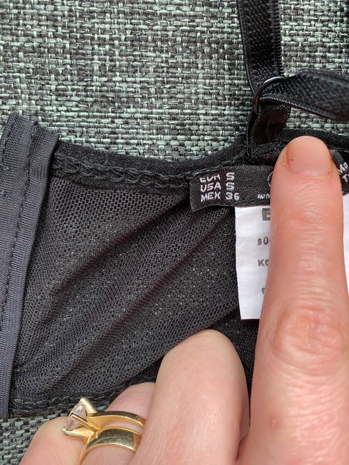 Zincir Detaylı Siyah Strappy Büstiyer - Görsel 5