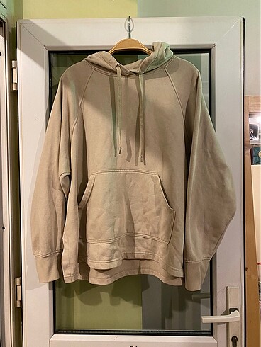 H&M oversize sweatshirt