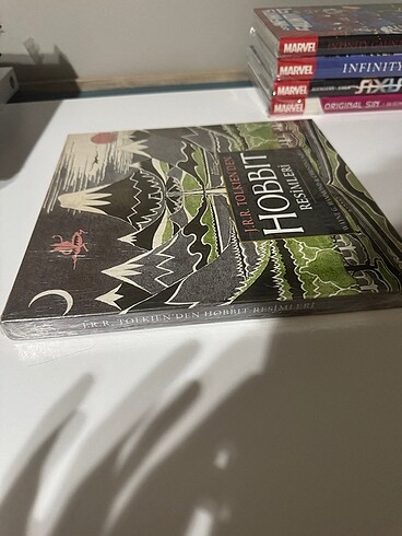  J.R.R Tolkienden Hobbit Resimleri