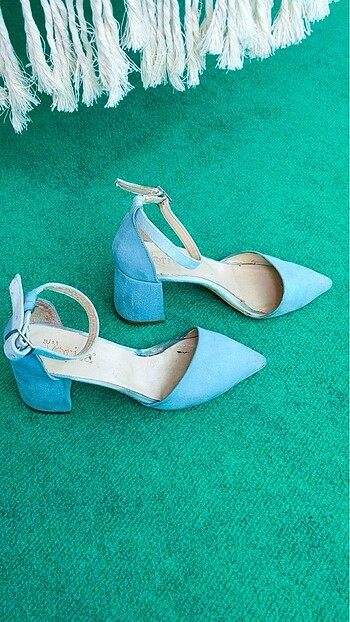 Süet stiletto