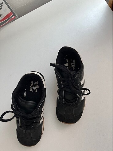 26 Beden Orijinal adidas spor ayakkabı